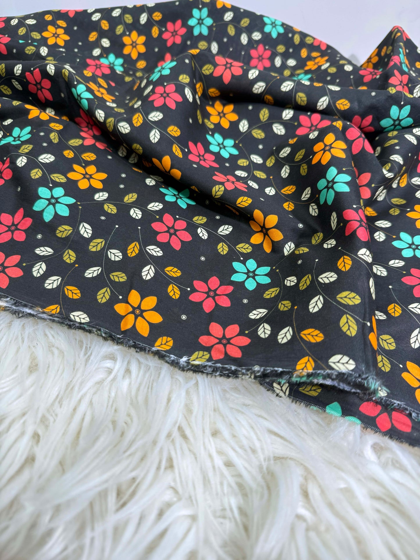 2Piece – Printed Lawn L2P102