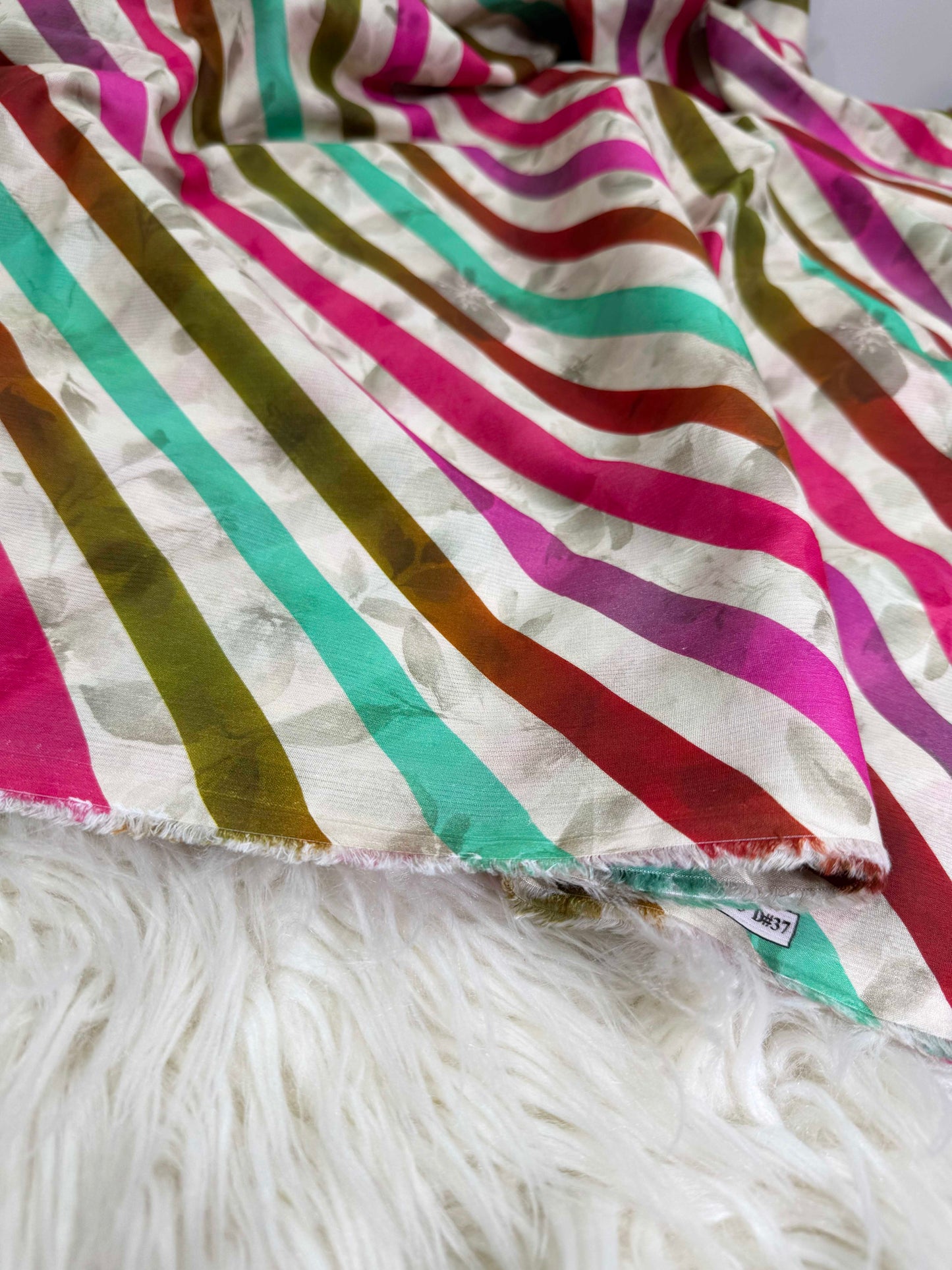 2Piece – Printed Lawn L2P107