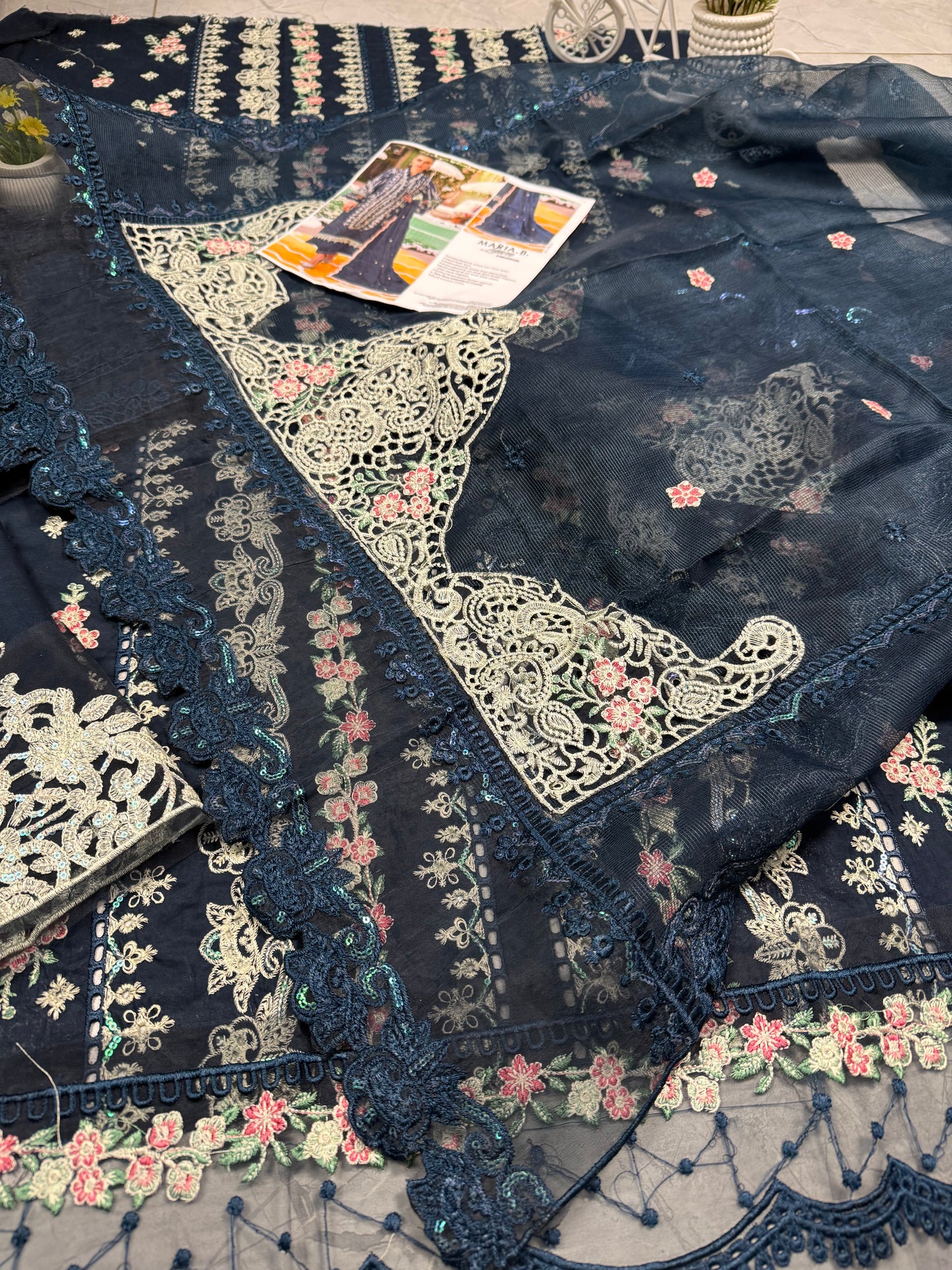 Luxury Lawn Embroidered Suit LW030