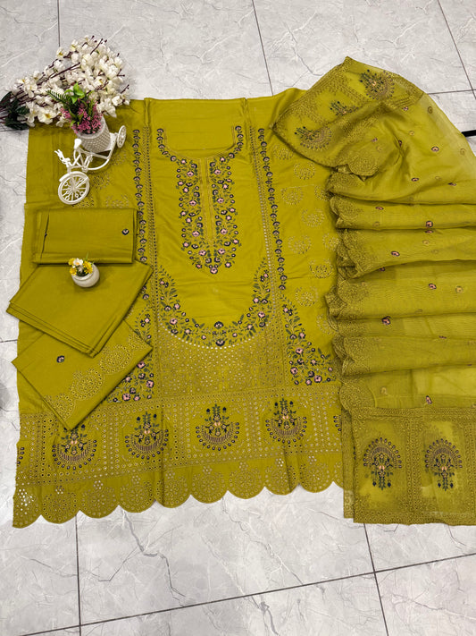 Luxury Lawn Embroidered Suit LW008