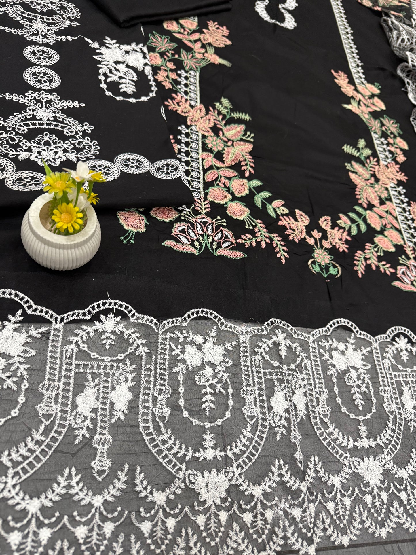 Luxury Lawn Embroidered Suit LW016