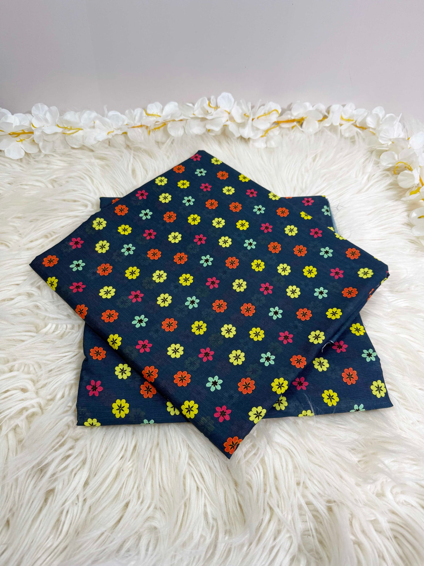 2Piece – Printed Lawn L2P104