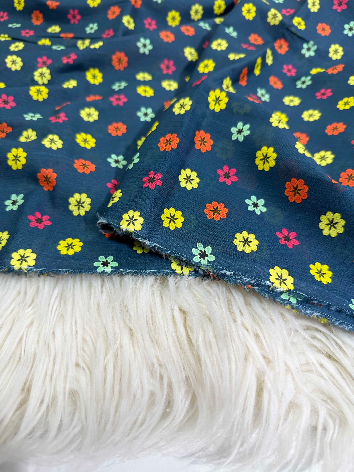 2Piece – Printed Lawn L2P104