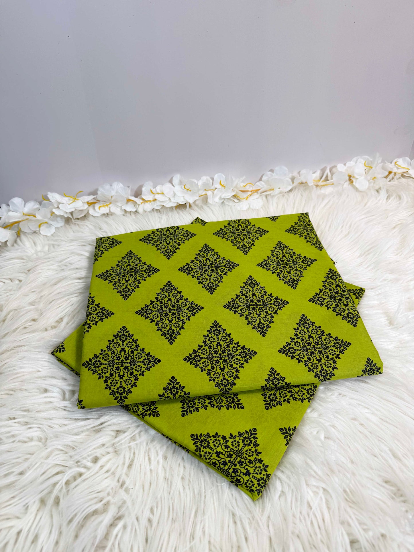 2Piece – Printed Lawn L2P116