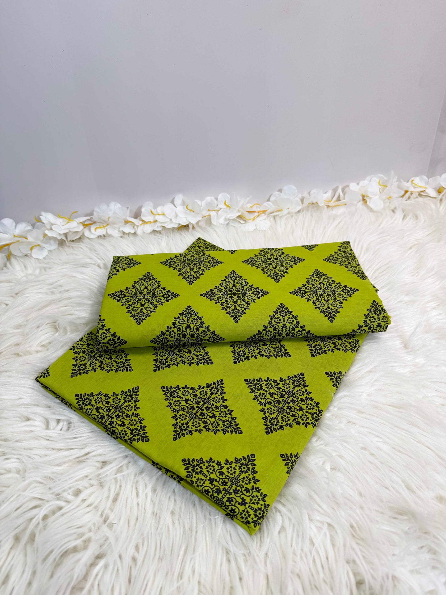 2Piece – Printed Lawn L2P116
