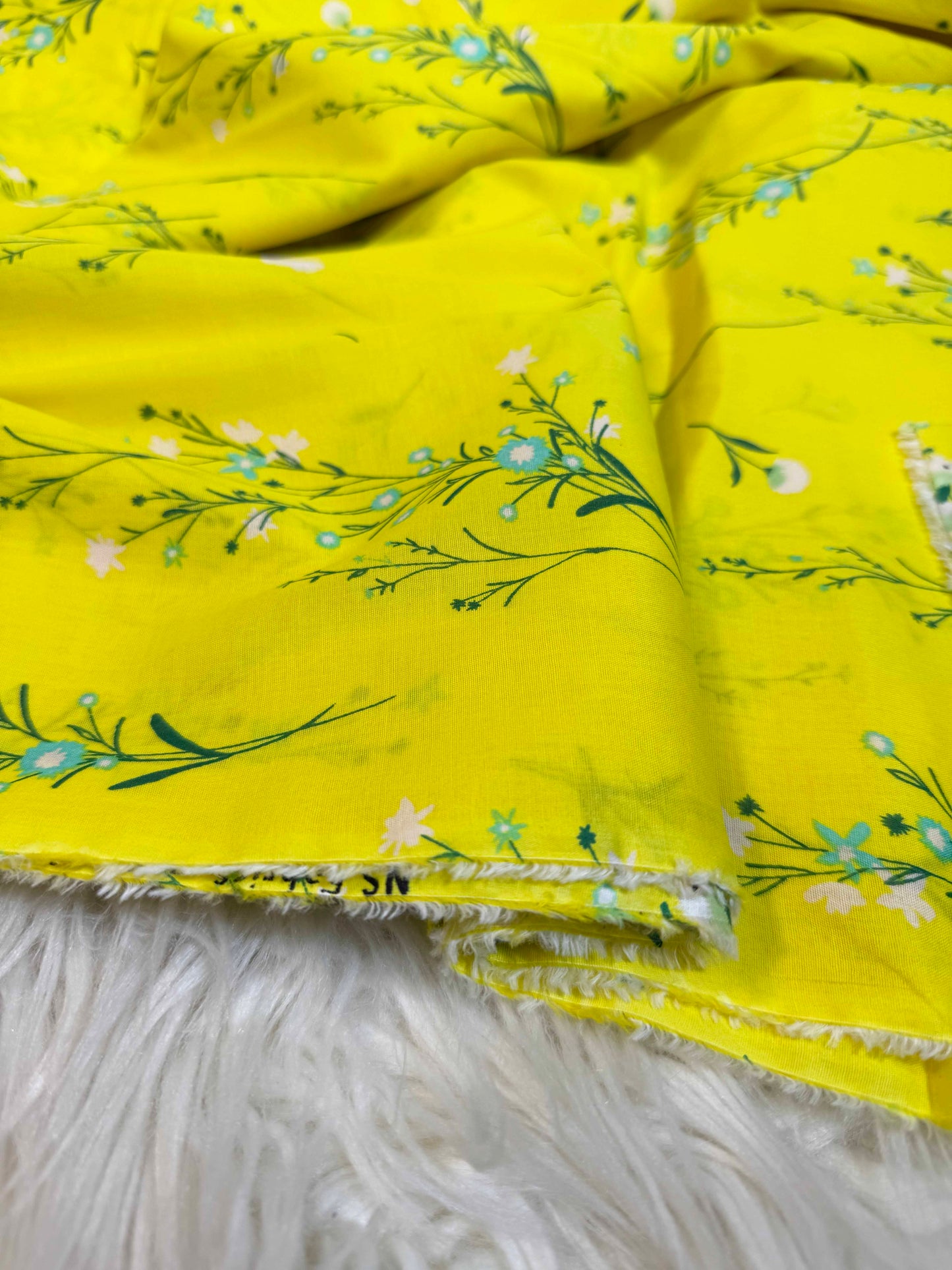 2Piece – Printed Lawn L2P130