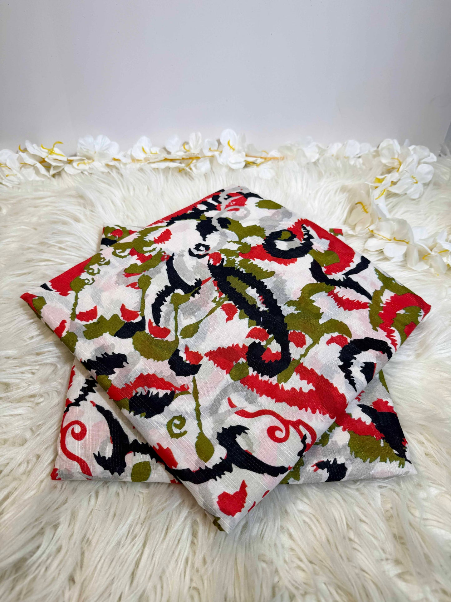 2Piece – Printed Lawn L2P131