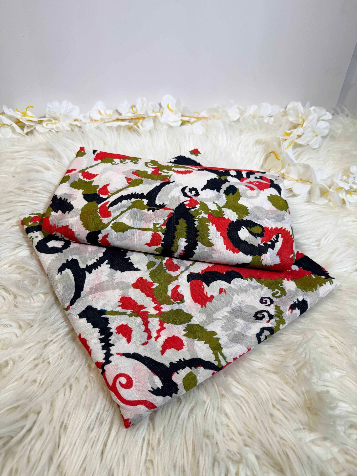 2Piece – Printed Lawn L2P131