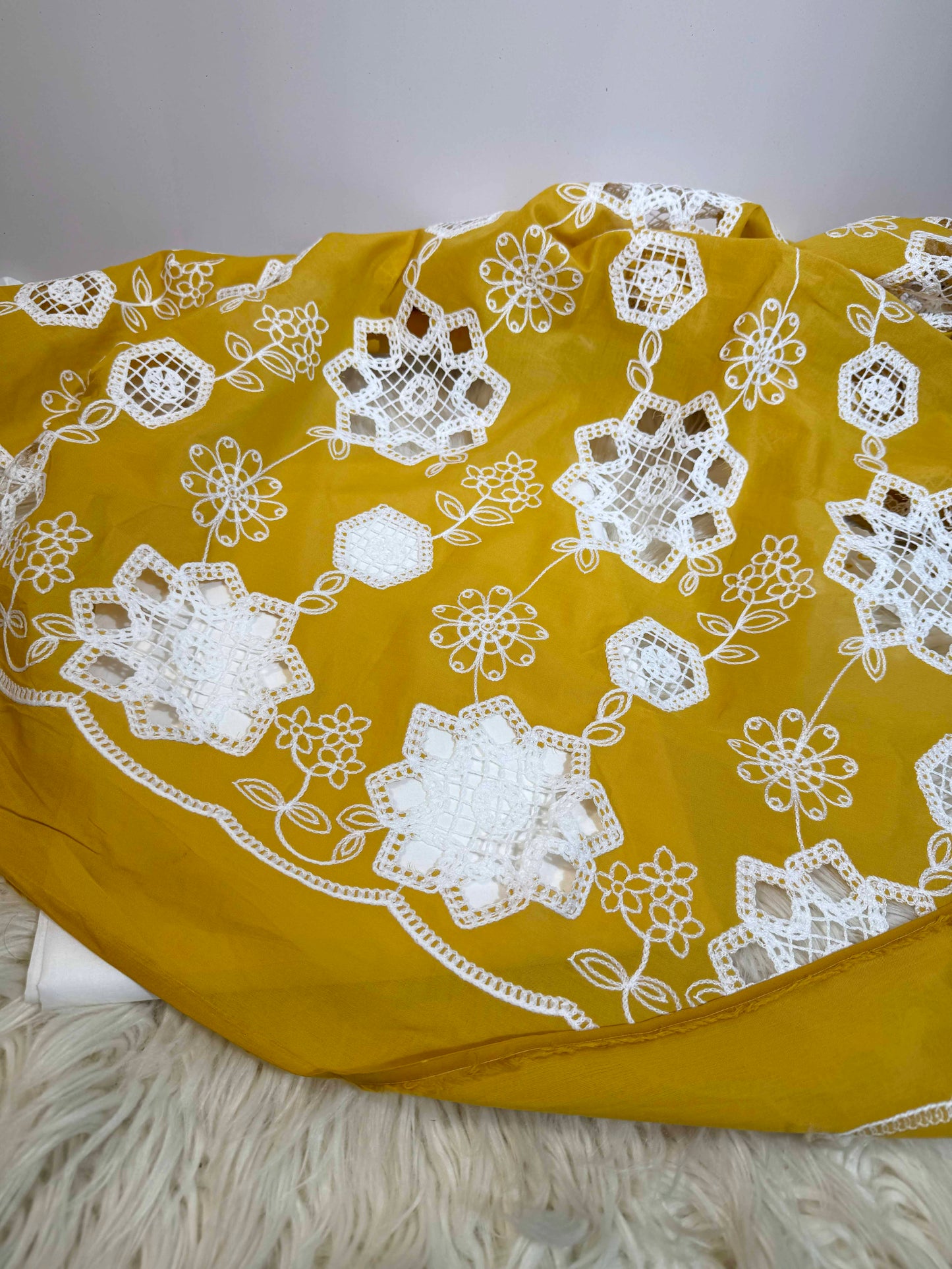 2Piece – Printed Lawn L2P135