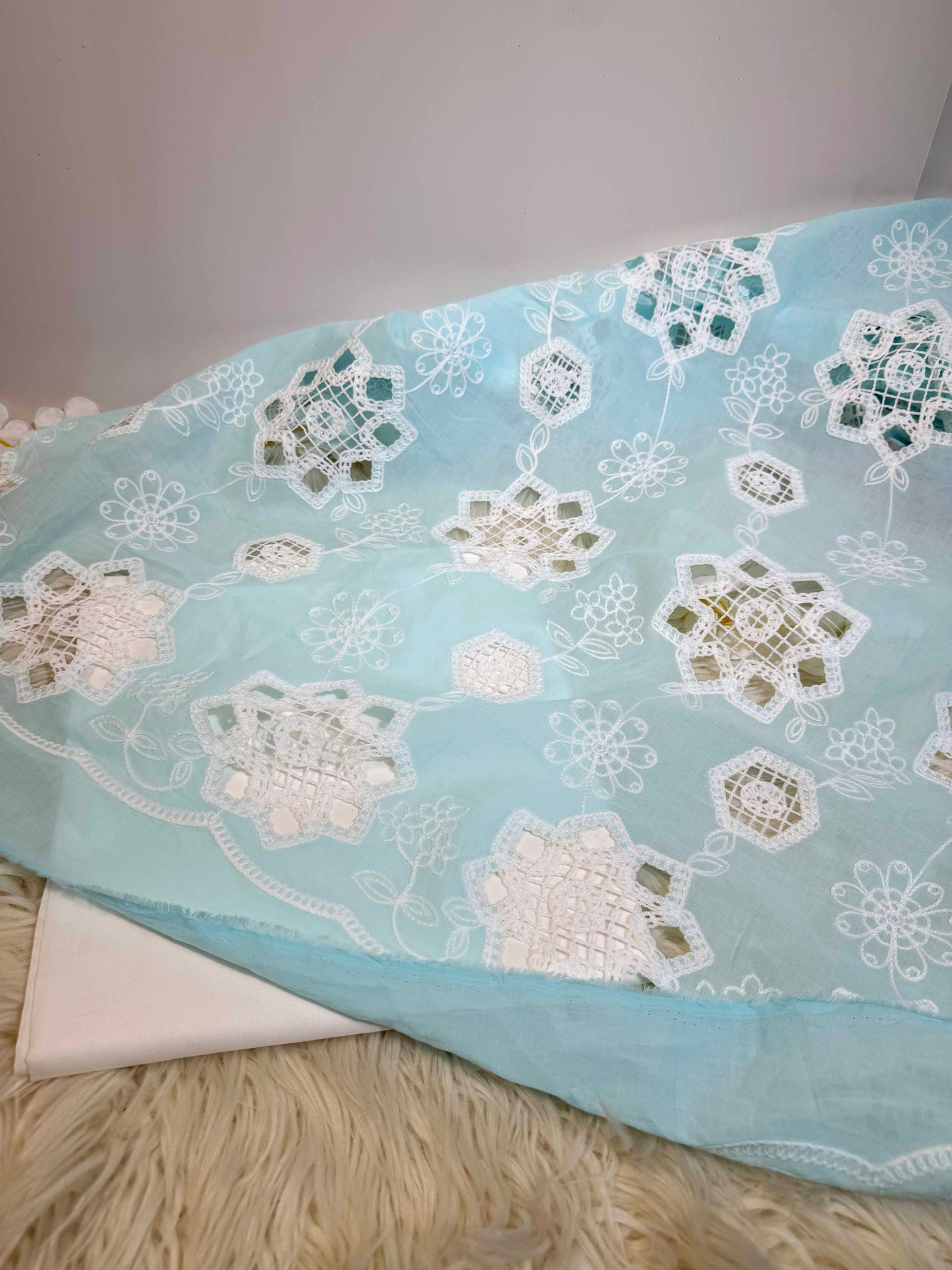 2Piece – Printed Lawn L2P136
