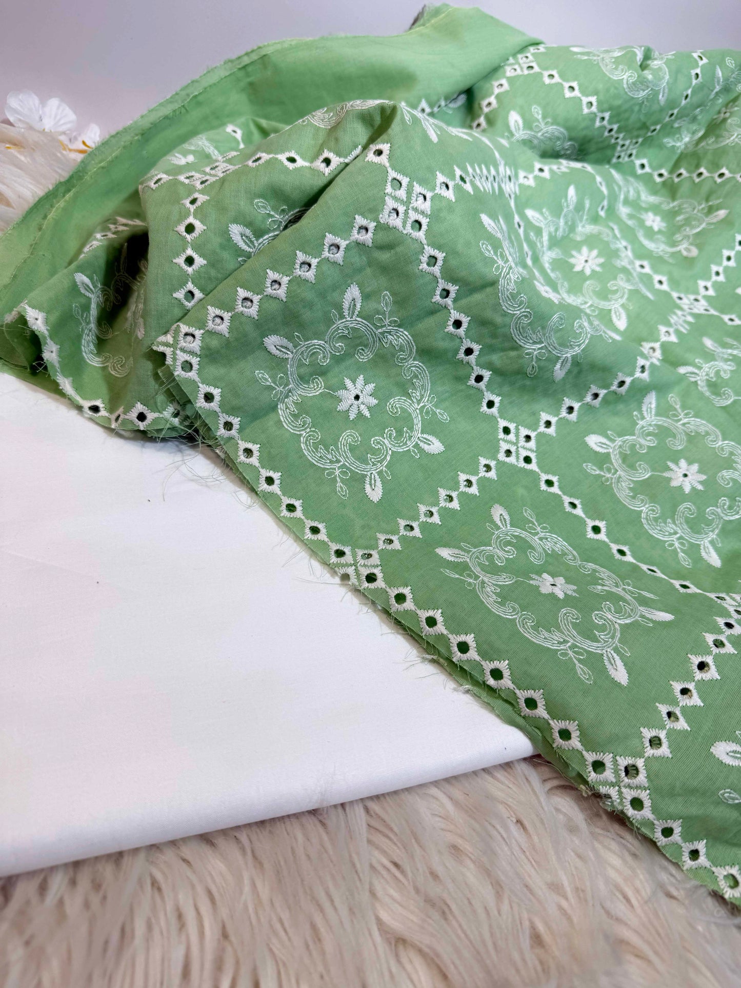 2Piece – Printed Lawn L2P137