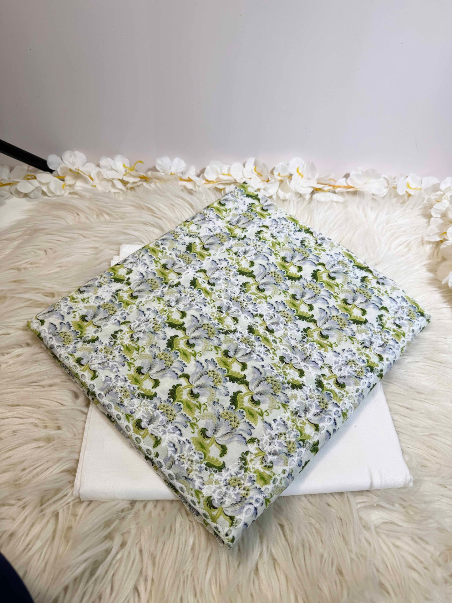2Piece – Printed Lawn L2P138