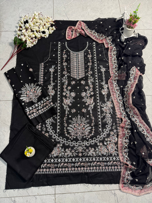 Luxury Lawn Embroidered Suit LW028