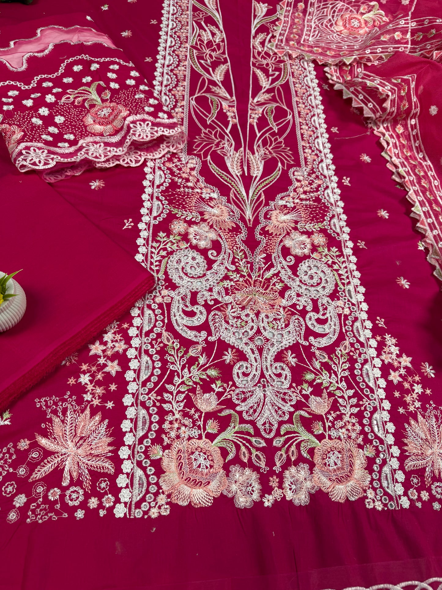 Luxury Lawn Embroidered Suit LW025