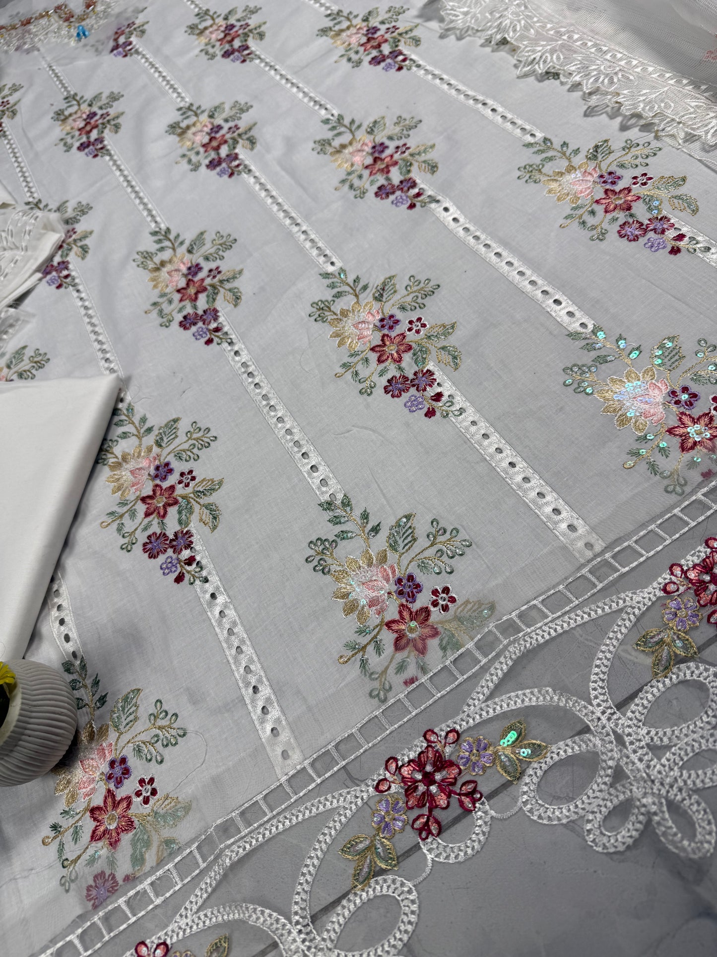 Luxury Lawn Embroidered Suit LW023